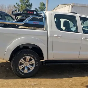 Toyota Hilux 2014