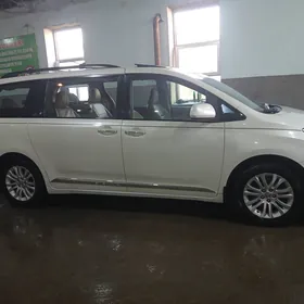 Toyota Sienna 2017