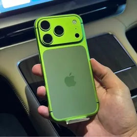 iPhone 17 Pro Green