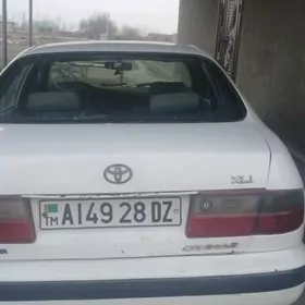 Toyota Carina 1993