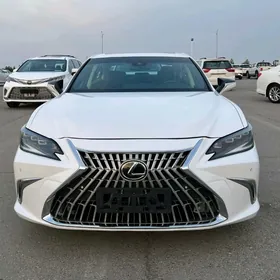 Lexus ES 350 2022