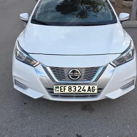 Nissan Versa 2021