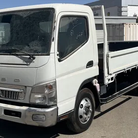 Mitsubishi Canter 2025