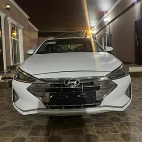 Hyundai Elantra 2020