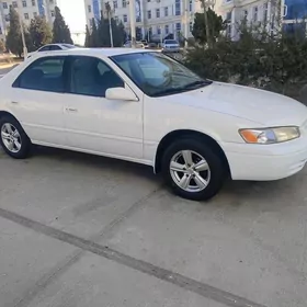 Toyota Camry 1999