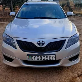 Toyota Camry 2010