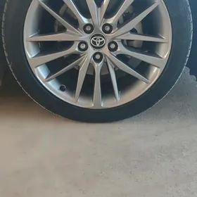 camry 2020  yewrapeyka Diska p