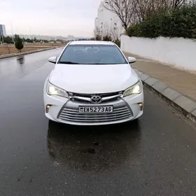 Toyota Camry 2016