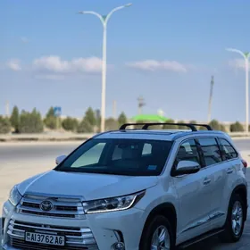 Toyota Highlander 2018