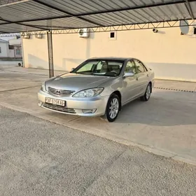 Toyota Camry 2004