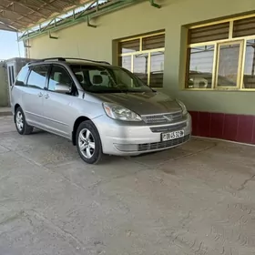 Toyota Sienna 2004