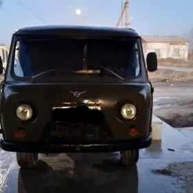UAZ 452 1985