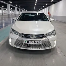 Toyota Camry 2016