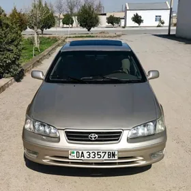 Toyota Camry 2000