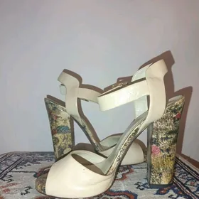 Босоножки кожа 100