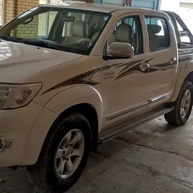Toyota Hilux 2015