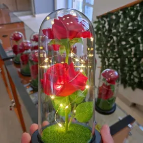 8 Mart Aksiýa Gülli Suwenir