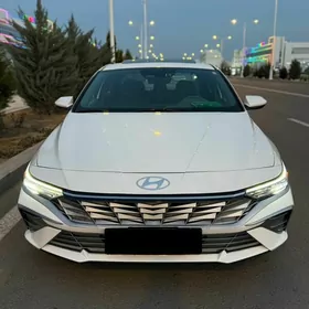 Hyundai Elantra 2024
