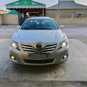 Toyota Camry 2010