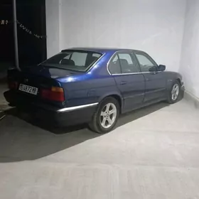 BMW 525 1989