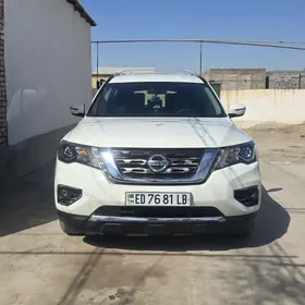 Nissan Pathfinder 2020