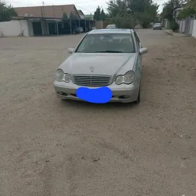 Mercedes-Benz E320 2003