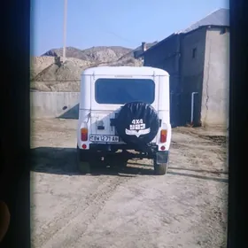 UAZ 469 2005