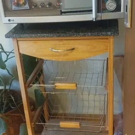 подставка-тумбочка,зеркало