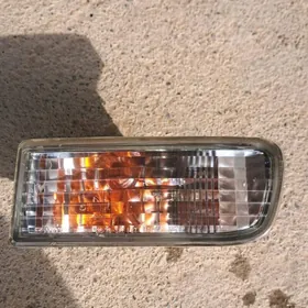 4RUNNER, поворотник (правый)