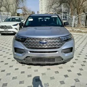 Ford Explorer 2021