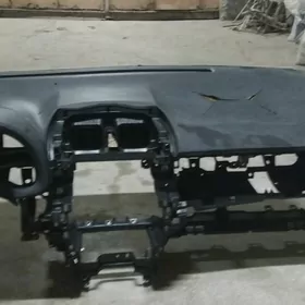 TOYOTA Corolla 2012 tarpeda