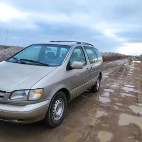 Toyota Sienna 2000