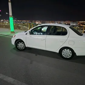 Toyota Echo 2002
