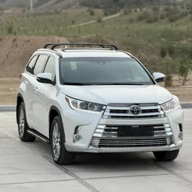 Toyota Highlander 2018