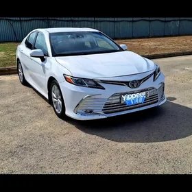 Toyota Camry 2022