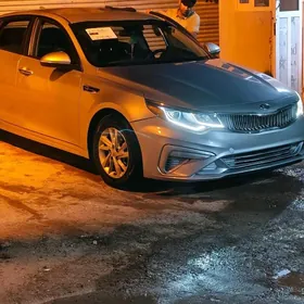 Kia Optima 2020