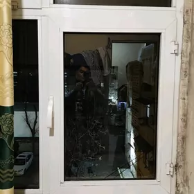 Окно апишке