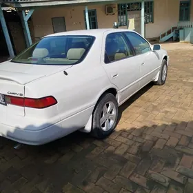 Toyota Camry 1998