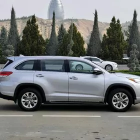 Toyota Highlander 2018