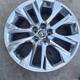 20лик Хигхландер Лимитед