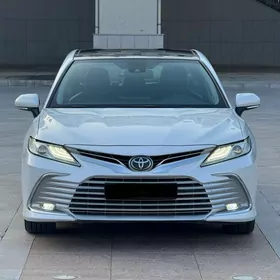 Toyota Camry 2022