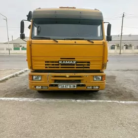 Kamaz 6520 2008