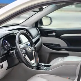 Toyota Highlander 2017