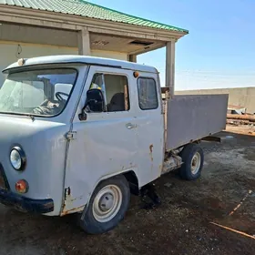 UAZ 469 1994
