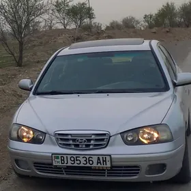 Hyundai Elantra 2002