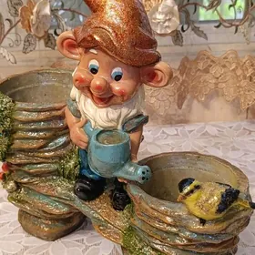 Гномик цветочник