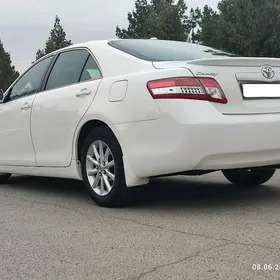 Toyota Camry 2011