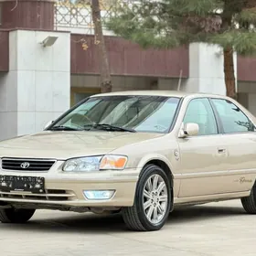 Toyota Camry 2000