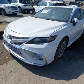 Toyota Camry 2023