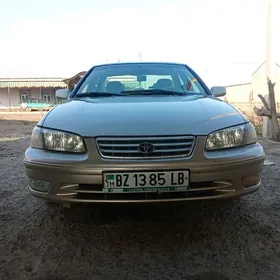 Toyota Camry 1999